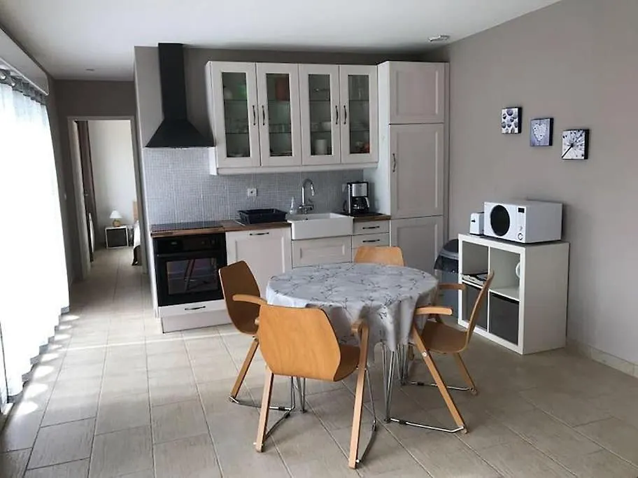 Holiday home Gite De Charme Avec Piscine Dans Le Luberon Cavaillon