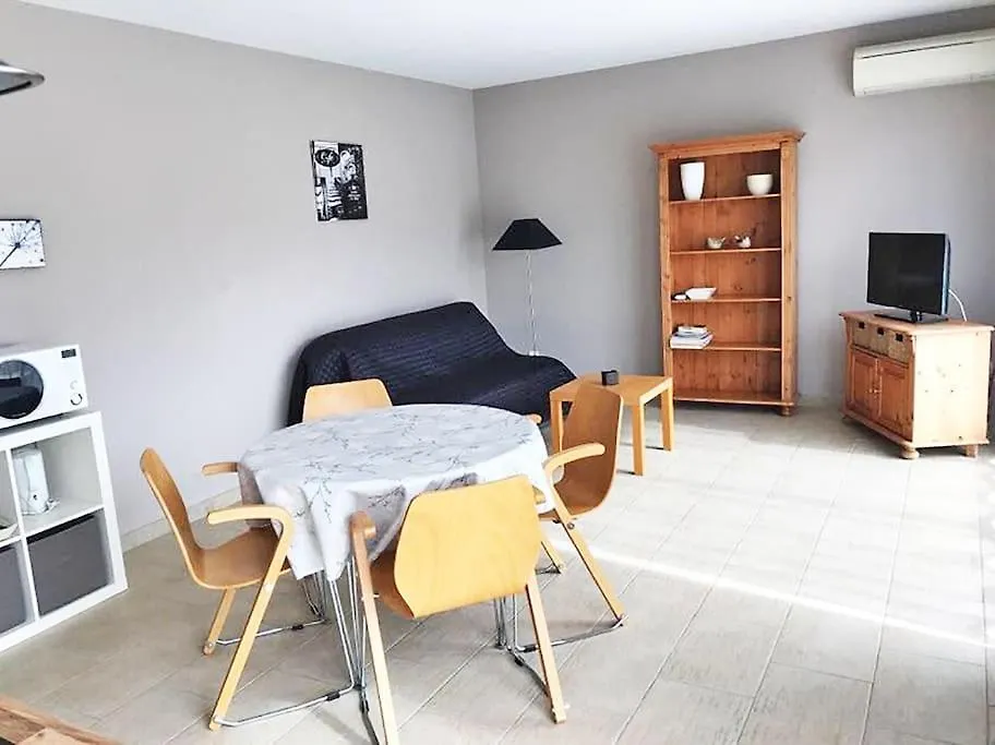 Holiday home Gite De Charme Avec Piscine Dans Le Luberon Cavaillon