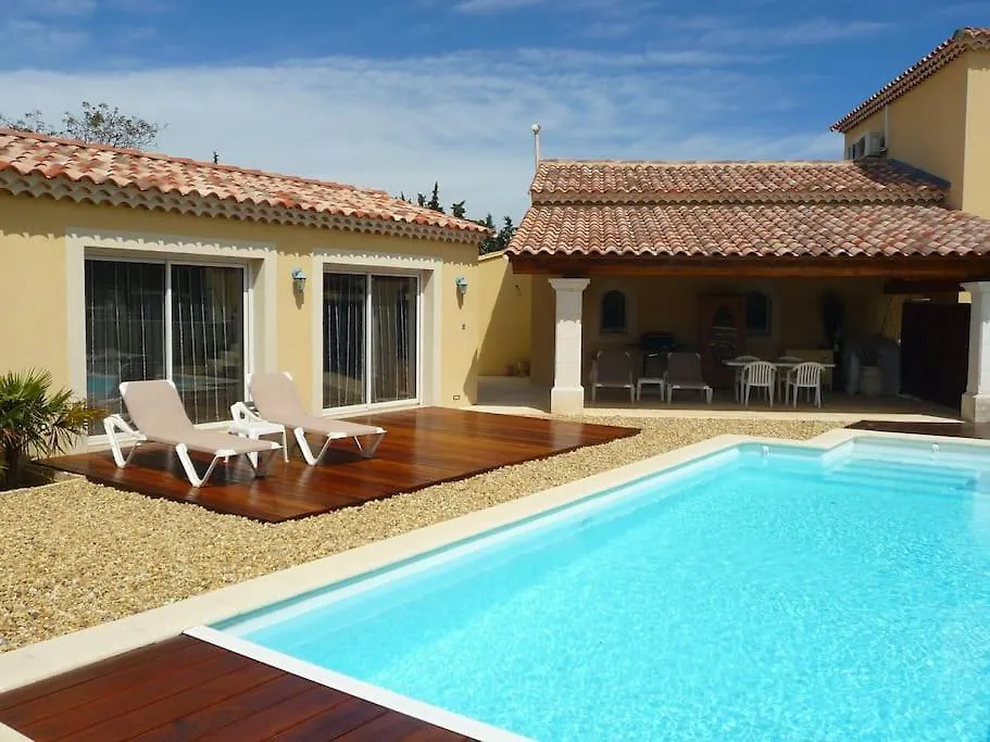 Gite De Charme Avec Piscine Dans Le Luberon Cavaillon